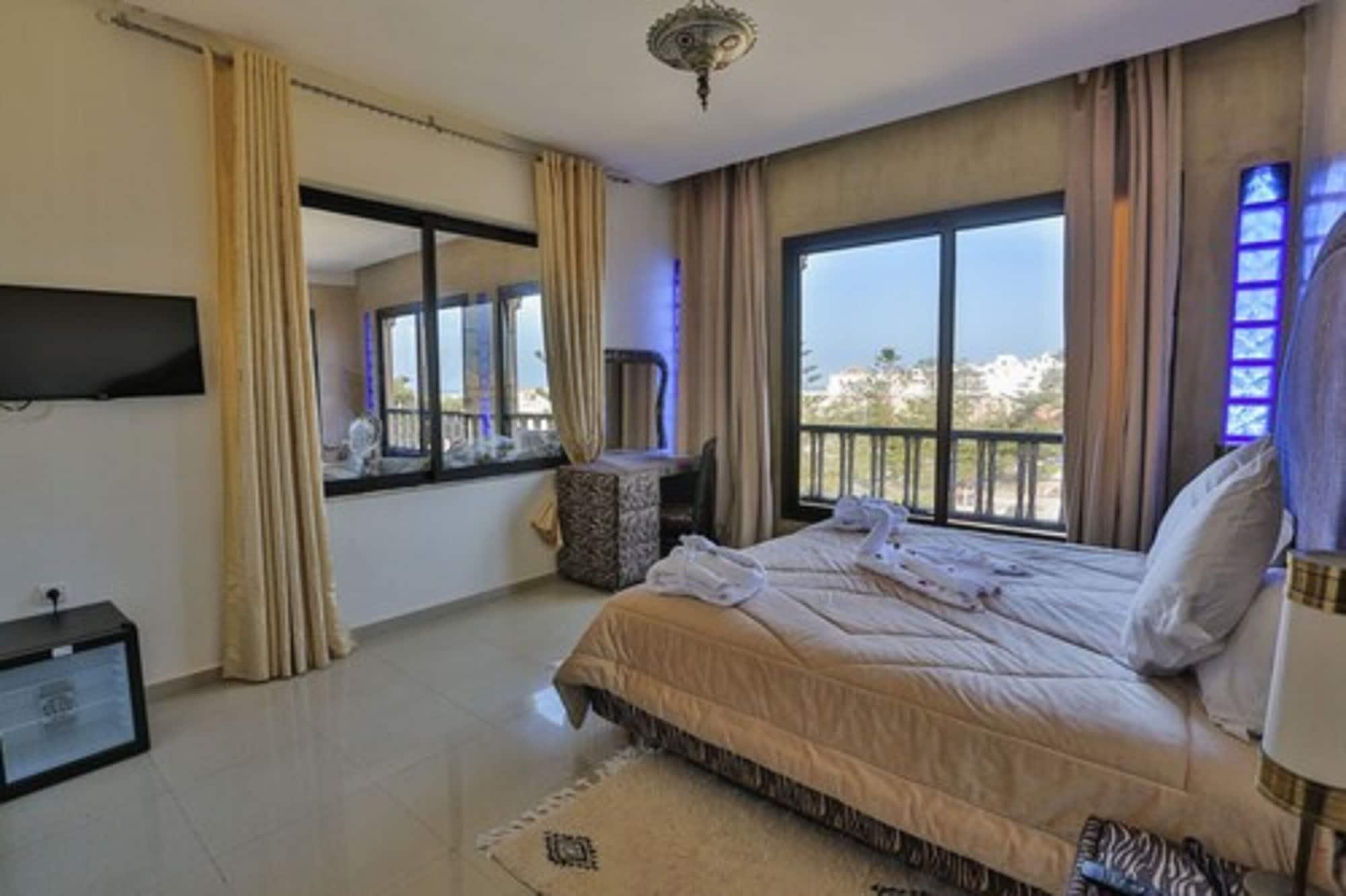 Hotel Des Iles Эс-Сувейра Экстерьер фото