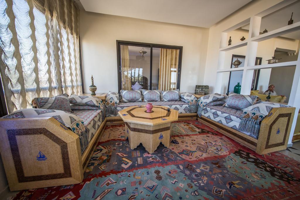 Hotel Des Iles Эс-Сувейра Экстерьер фото